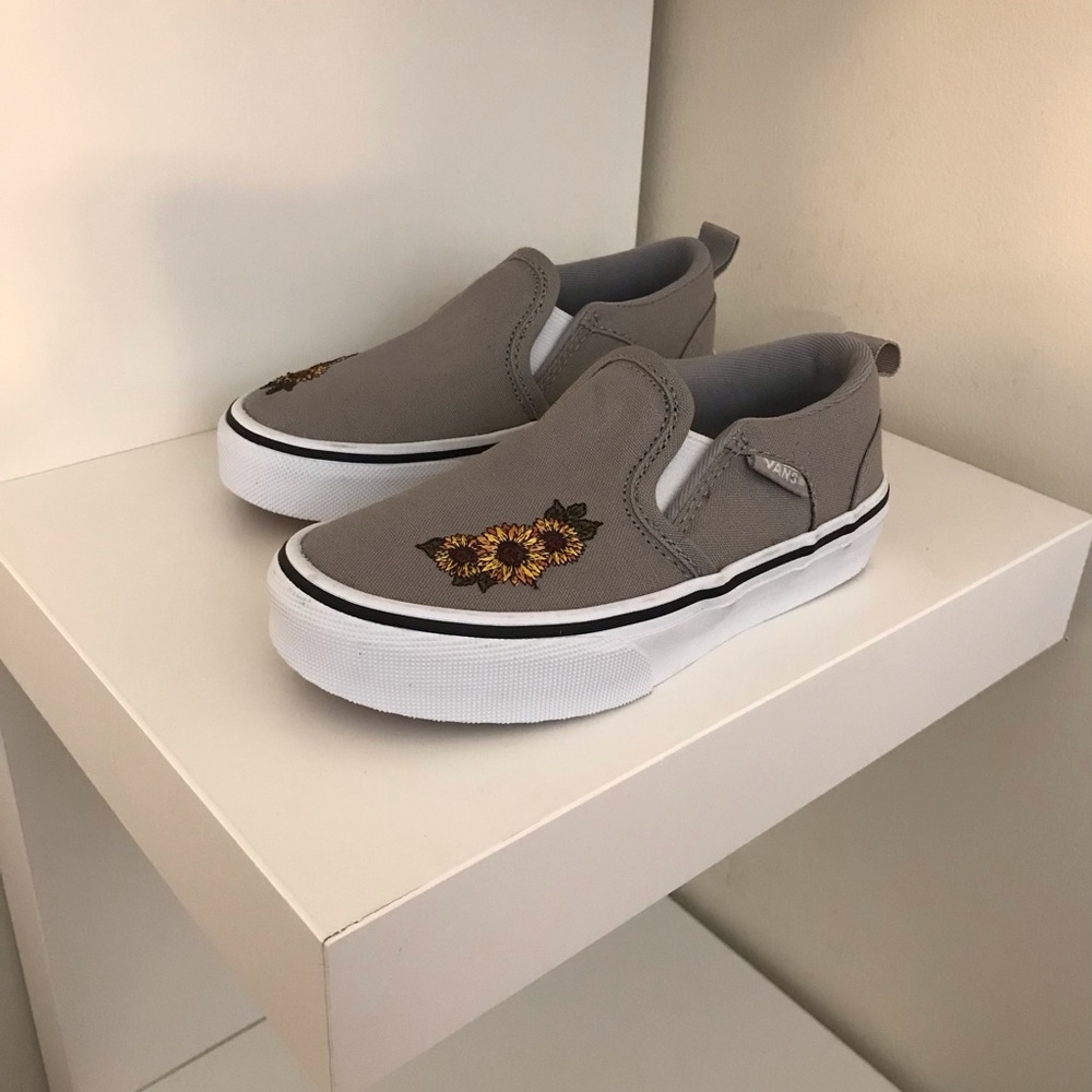 Vans Classic Slip On Shoes with Sunflower Embroidery